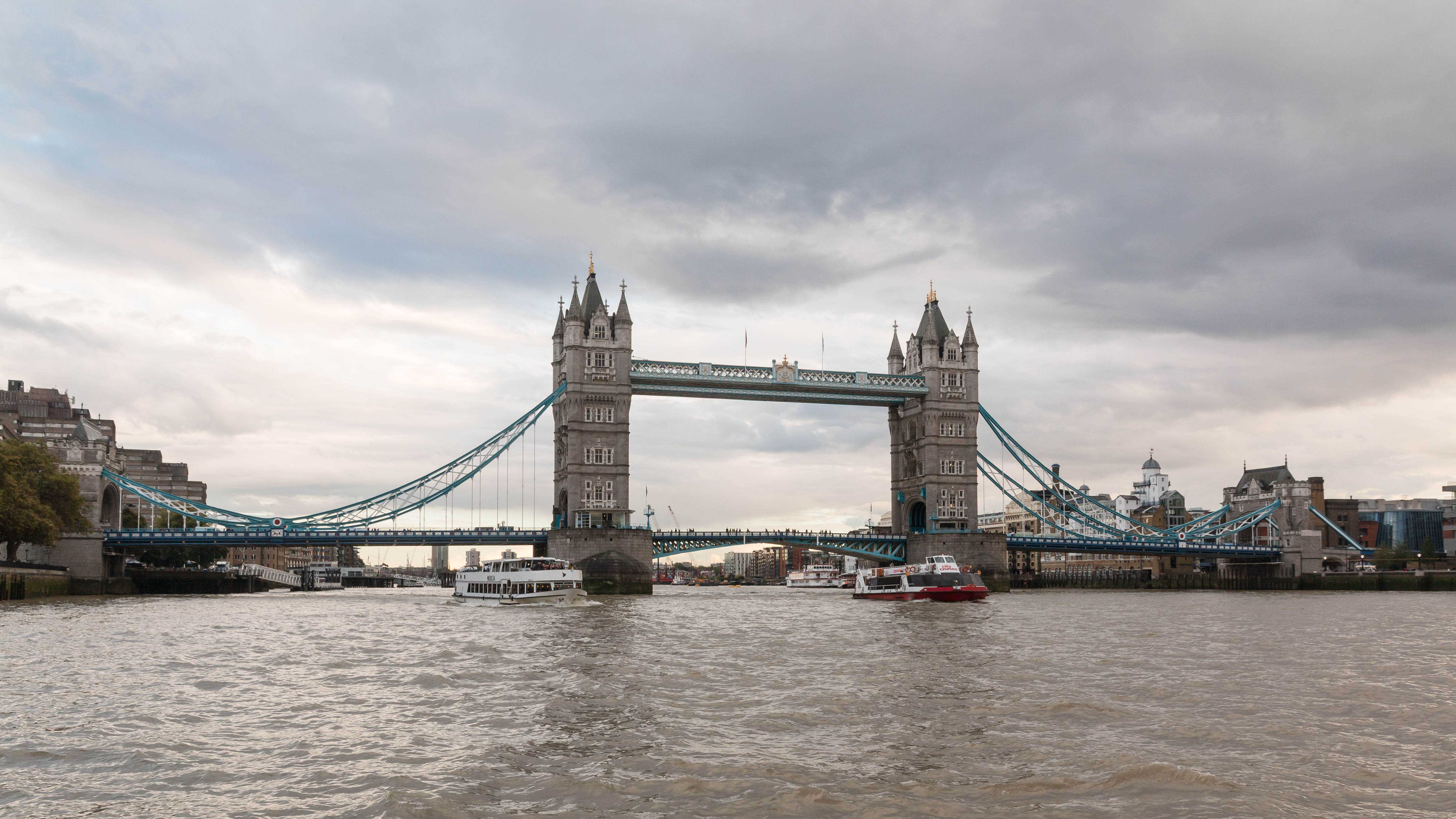 Real photo of Tower Bridge in London